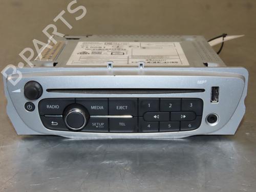Used Radio RENAULT MEGANE III Hatchback (BZ0/1_, B3_) 1.5 dCi (BZ0C) (90 hp) 22366661