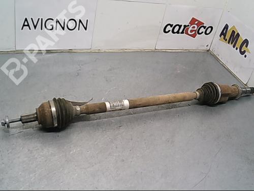 Used Right rear driveshaft RENAULT TWINGO III (BCM_, BCA_) 0.9 TCe 90 (BCM9, BCM2) (90 hp) 9402644