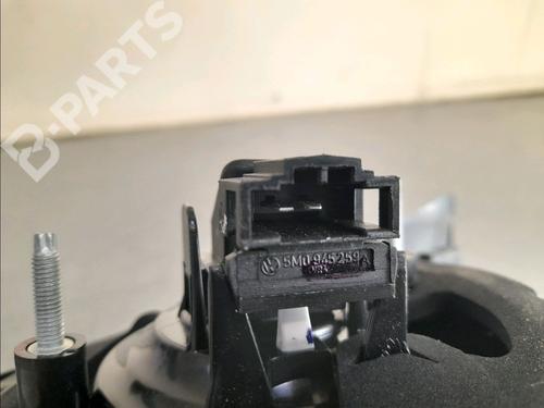Right tailgate light VW GOLF PLUS V (5M1, 521) 1.4 TSI | BP11738120C80 
