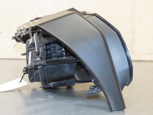 right-taillight-peugeot-208-ii-ub_-up_-uw_-uj_-2019-26280167 main image