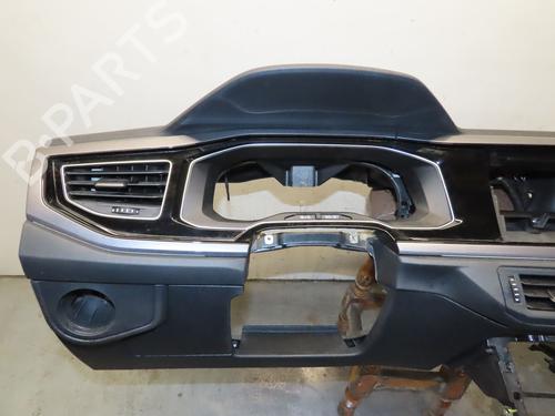 Dashboard VW POLO VI (AW1, BZ1, AE1) 1.0 TSI | BP31961880C46 