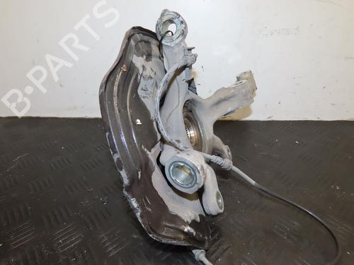 Used Left front steering knuckle MERCEDES-BENZ GLA-CLASS (X156) GLA 180 (156.942) (122 hp) 28828557