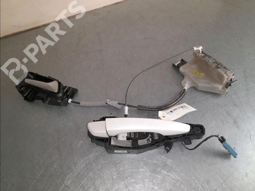 Used Front right exterior door handle PEUGEOT 3008 II SUV (MC_, MR_, MJ_, M4_) 1.6 BlueHDi 120 (120 hp) 11796000