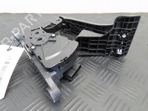 pedal-kia-sportage-iii-sl-20-crdi-awd-327002s100-2009-2010-2011-2012-2013-2014-2015-2016-2017-19114345 main image