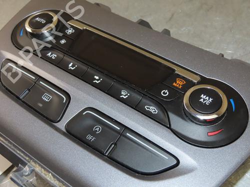 Used Climate control FORD FOCUS III 1.6 TDCi (115 hp) 25885138