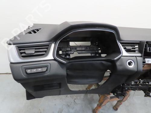 Instrumentbord Instrumentbord RENAULT CLIO II (BB_, CB_) 1.4 (B/CB0C, B/CB0S) (75 hp) 36486826 36486826