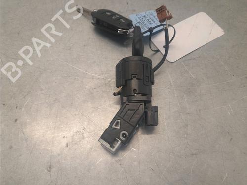 Used Ignition barrel OPEL CORSA F (P2JO) 1.5 (68) (102 hp) 29963248