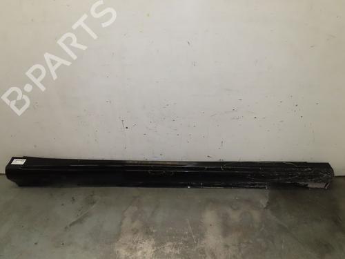 right-sideskirt-mercedes-benz-a-class-w176-2012-2013-2014-2015-2016-2017-2018-30867175 main image