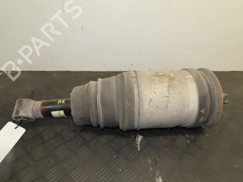 Højre bagtil støddæmper Højre bagtil støddæmper LAND ROVER RANGE ROVER SPORT I (L320) 3.6 D 4x4 (272 hp) 39732698 39732698
