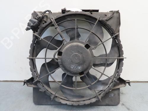 Used Radiator fan HYUNDAI i30 Estate (FD) 1.6 CRDi (116 hp) 18662944