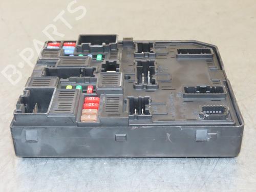 Fuse box RENAULT MEGANE IV Hatchback (B9A/M/N_) 1.2 TCe 130 (B9MR) | BP38056503E1 - Image 2