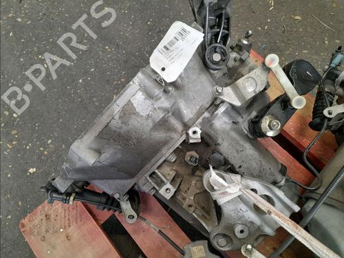 Used Gearbox Gearbox PEUGEOT 208 I (CA_, CC_) 1.2 VTI 82 (82 hp) 32377181 32377181