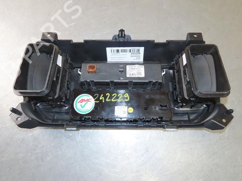 Switch PEUGEOT EXPERT Van (V_) 1.6 BlueHDi 115 | BP25885135I30