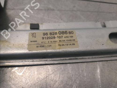 Used Rear right window mechanism Rear right window mechanism PEUGEOT 3008 I MPV (0U_) 1.6 HDi (114 hp) 34333316 34333316