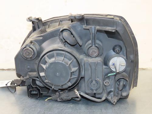 Right headlight KIA CARENS II MPV (FJ) 2.0 CRDi | BP17133865C29 
