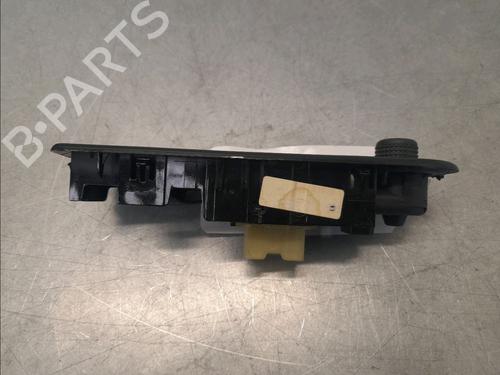 Used Left front window switch RENAULT CLIO IV (BH_) 0.9 TCe 90 (BHNF, BHMA, BHMH, BHJK, BHJR) (90 hp) 29985847