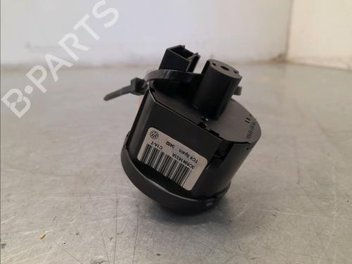 Used Headlight switch Headlight switch VW TOURAN (1T3) 2.0 TDI (140 hp) 33711485 33711485