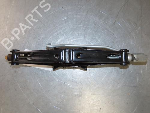 outra-dacia-sandero-ii-2012-27508949 main image