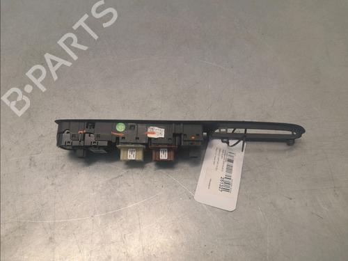 Left front window switch RENAULT CAPTUR I (J5_, H5_) 1.5 dCi 90 (J5N4, J5M5, J5MW, J5M6, J5AL, J5AJ) | BP29985873I27