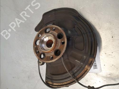 Used Right front steering knuckle MERCEDES-BENZ A-CLASS (W176) A 160 (176.041) (102 hp) 27306668