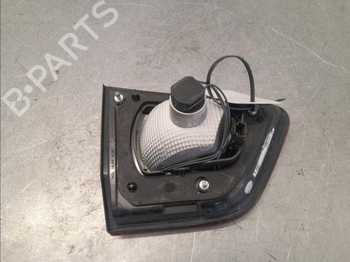 right-tailgate-light-renault-kadjar-ha_-hl_-2015-33561728 main image