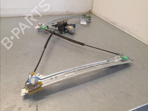 Vindusheismekanisme høyre foran Vindusheismekanisme høyre foran RENAULT MEGANE IV Hatchback (B9A/M/N_) 1.6 dCi 130 (B9A4) (130 hp) 34456968 34456968