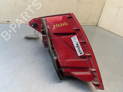 Używane Lampa tylna prawa MERCEDES-BENZ C-CLASS (W204) C 200 CDI (204.001) (136 hp) 28068533