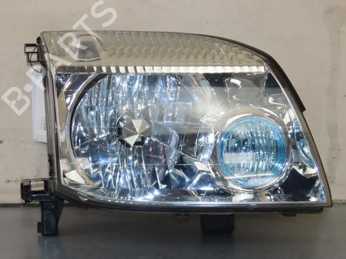 Used Right headlight NISSAN X-TRAIL I (T30) 2.2 dCi 4x4 (136 hp) 17133861