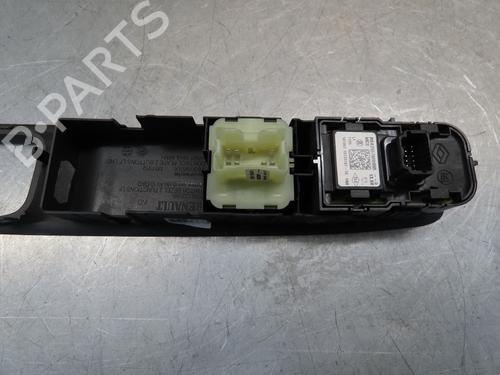 Left front window switch RENAULT CLIO IV (BH_) 0.9 TCe 90 (BHNF, BHMA, BHMH, BHJK, BHJR) | BP25777687I27