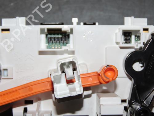 Climate control PEUGEOT 208 I (CA_, CC_) 1.2 VTI 82 | BP29846459I5