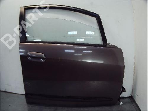 Used Right front door HONDA JAZZ III (GE_, GG_, GP_, ZA_) 1.3 i (GE6, GG3, GG6) (100 hp) 10395872