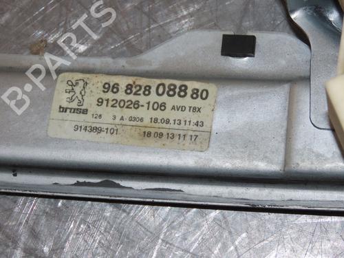 Front right window mechanism PEUGEOT 5008 (0U_, 0E_) 1.6 HDi | BP23086129C23 