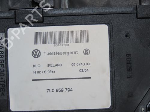 Used Rear right window mechanism VW TOUAREG (7LA, 7L6, 7L7) 2.5 R5 TDI (174 hp) 22367309