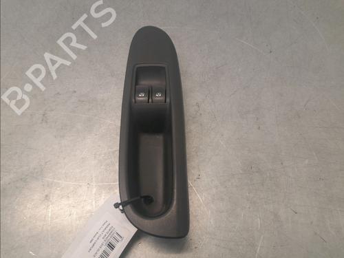 Venstre Foran elrute bryter RENAULT CLIO II (BB_, CB_) 1.2 (BB0A, BB0F, BB10, BB1K, BB28, BB2D, BB2H, CB0A,... (58 hp) 29985848