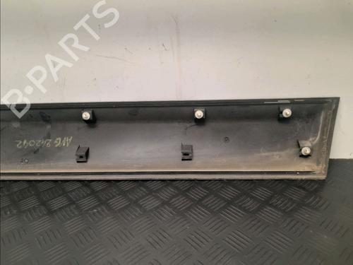 Used Door moulding trim Door moulding trim 27621467 27621467