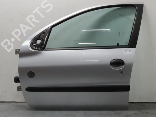Used Left front door PEUGEOT 206 Hatchback (2A/C) 1.1 i (60 hp) 16276702