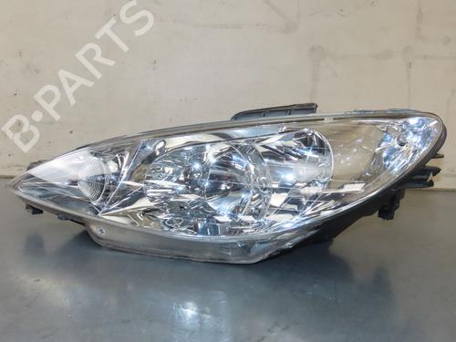 Used Left headlight PEUGEOT 206 Hatchback (2A/C) 1.1 i (60 hp) 30117019