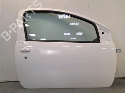 Used Right front door TOYOTA AYGO (_B1_) 1.0 (KGB10_, KGB10R) (68 hp) 14945534
