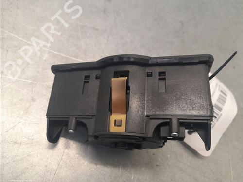 Mando luces MERCEDES-BENZ GLA-CLASS (X156) GLA 180 (156.942) (122 hp) 29985794