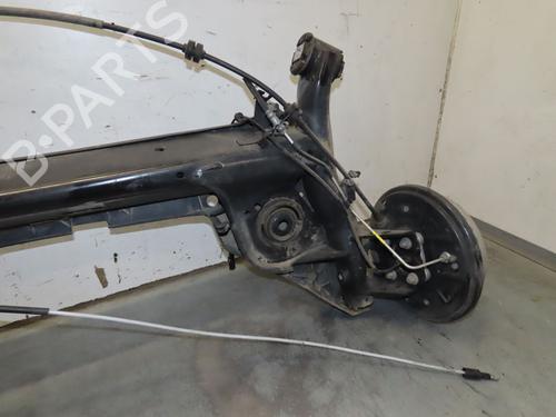 Used Rear axle RENAULT CLIO V (B7_) 1.5 Blue dCi 100 (B7AD) (101 hp) 25041392