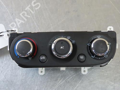 Used Climate control RENAULT CLIO IV (BH_) 0.9 TCe 90 (BHNF, BHMA, BHMH, BHJK, BHJR) (90 hp) 17214048