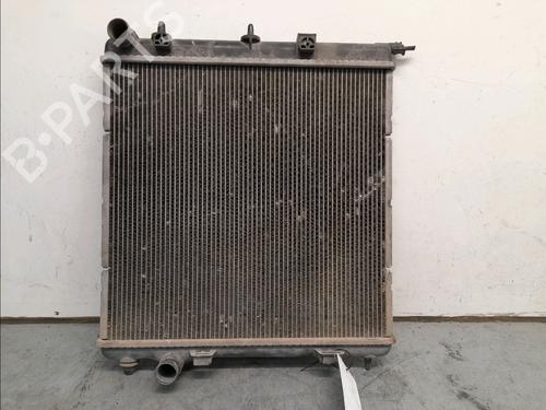 Used Water radiator Water radiator 15089157 15089157