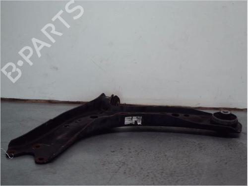 Used Right front suspension arm AUDI A3 Limousine (8VS, 8VM) 2.0 TDI (150 hp) 14856683