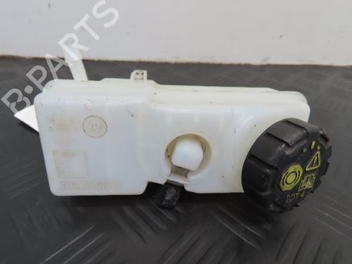 Brake fluid reservoir RENAULT CAPTUR I (J5_, H5_) 1.5 dCi 110 | BP19161942M118 