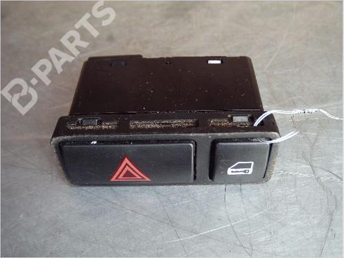 Pulsante luci di emergenza BMW 3 (E46) 330 d (204 hp) 9451787