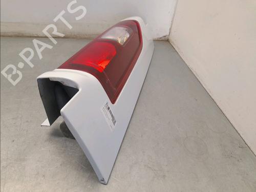 Used Right taillight Right taillight RENAULT TRAFIC III Bus (JG_) 2.0 dCi 150 (JGMU) (150 hp) 40437722 40437722