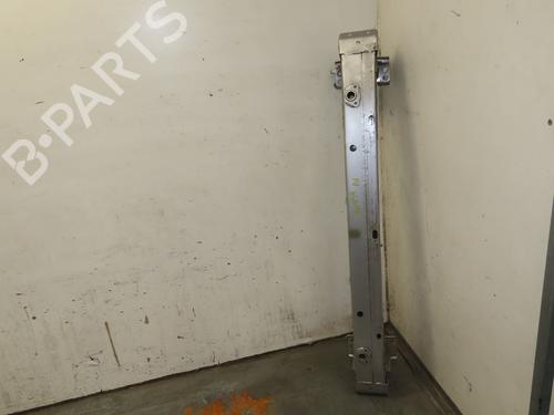 Used Front bumper reinforcement Front bumper reinforcement 38056513 38056513