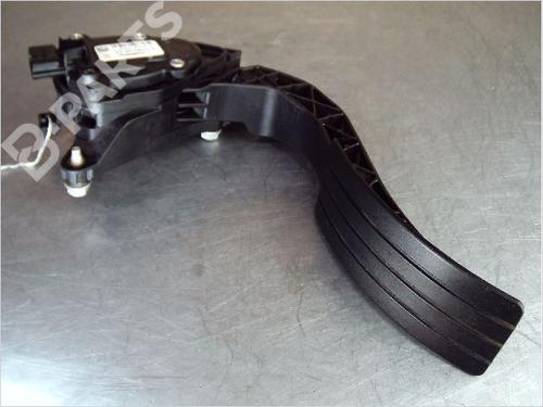 Gaspedaal RENAULT CLIO IV (BH_) 1.5 dCi 90 (90 hp) 9828252