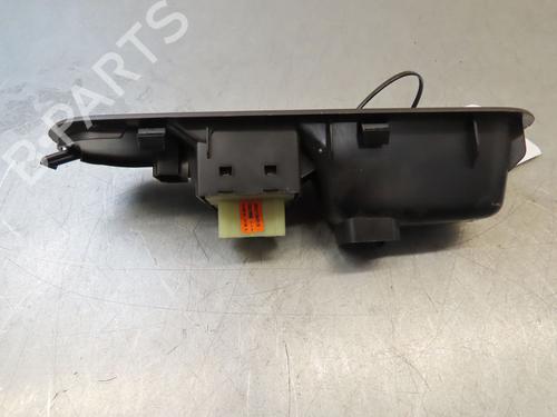 Left front window switch RENAULT TWINGO III (BCM_, BCA_) 0.9 TCe 90 (BCM9, BCM2) | BP24831628I27
