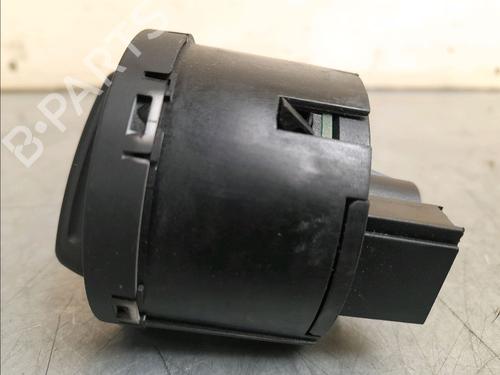 Headlight switch VW GOLF VII (5G1, BQ1, BE1, BE2) 2.0 GTD | BP15623995I24 